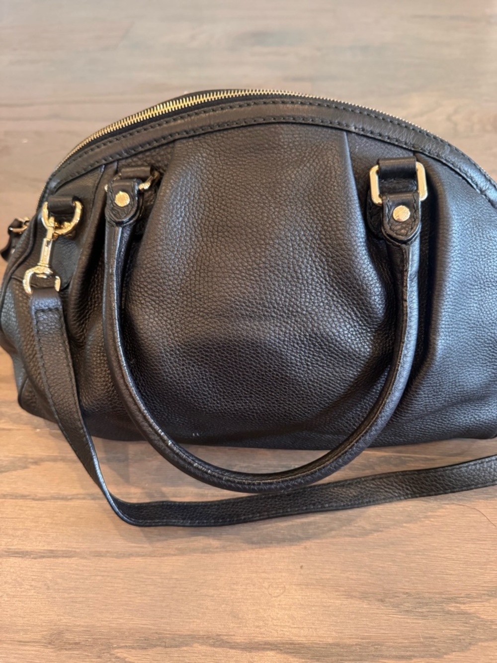 Gucci Sukey Black Leather Dome Satchel with Gold Hardware - Picture 3 of 7